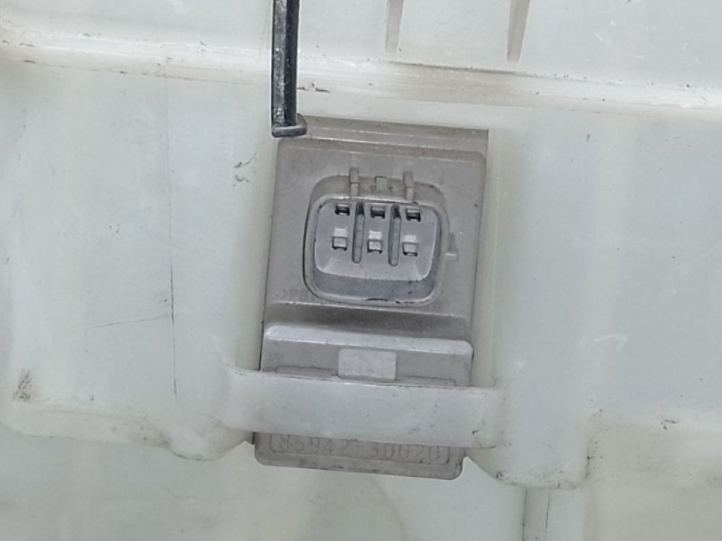 85355-33090 | Бачок омывателя TOYOTA CAMRY 40 06-11 - Фото 4