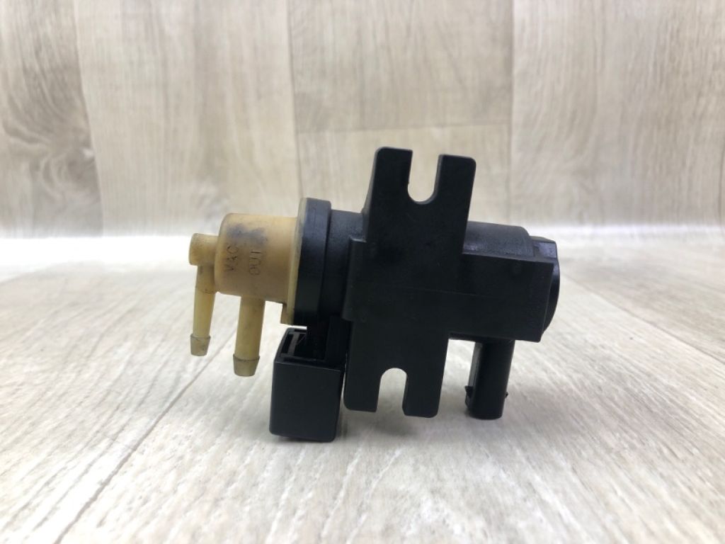 A 008 153 54 28 | Клапан электромагнитный (вакуумный) MERCEDES GL-CLASS X166 12-16 - Фото 2