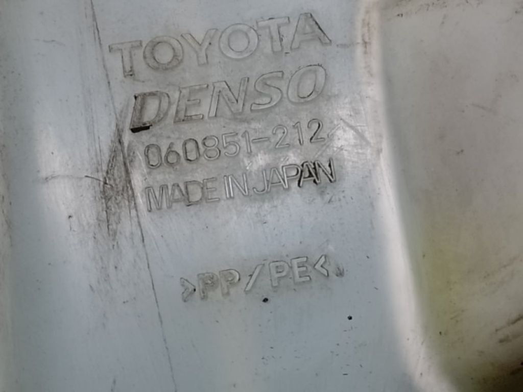 85315-33320 | Бачок омивача TOYOTA CAMRY 40 06-11 - Фото 5