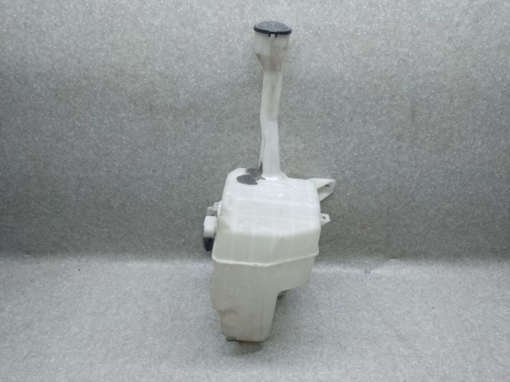 85315-33320 | Бачок омывателя TOYOTA CAMRY 40 06-11