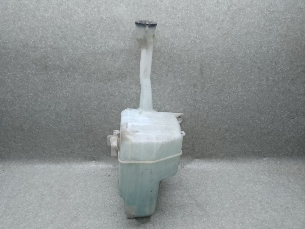 85315-33320 | Бачок омывателя TOYOTA CAMRY 40 06-11