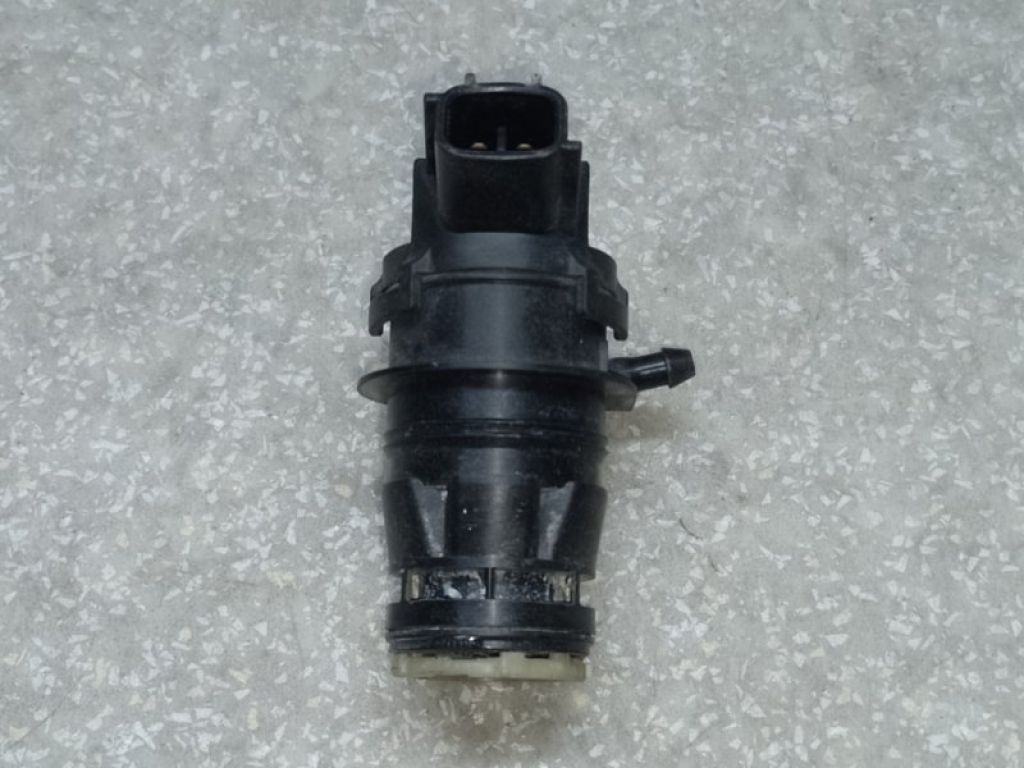 85330-21010 | Насос омивача скла передн. TOYOTA CAMRY 40 06-11