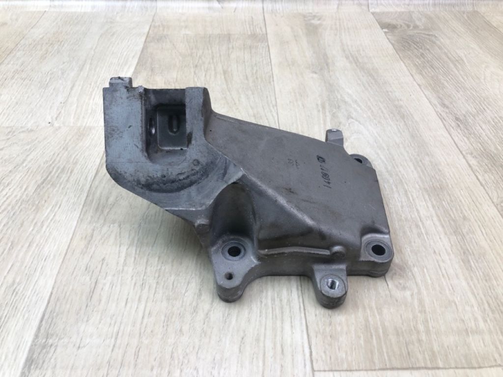 A 278 223 48 04 | Кронштейн двигуна прав. MERCEDES GL-CLASS X166 12-16