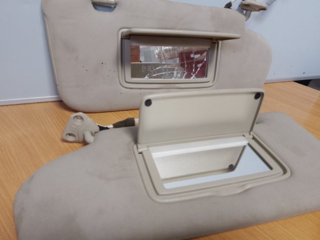 96401-CL70B | Козирок сонцезахисний INFINITI FX S50 03-08 - Фото 4