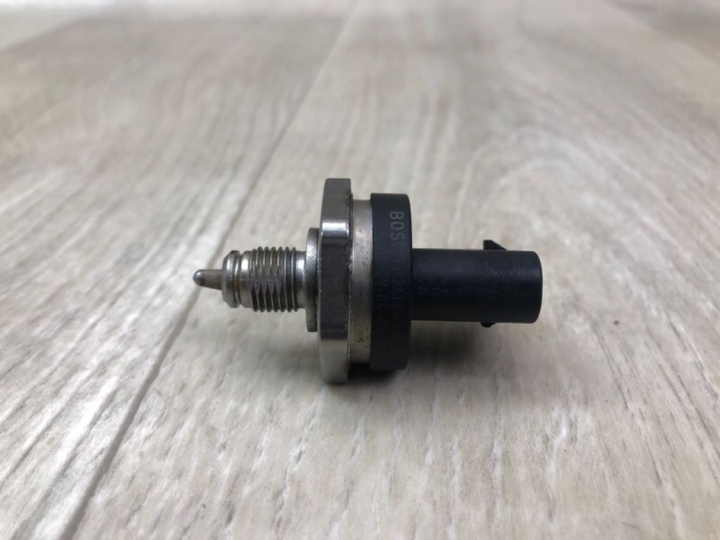 A 278 153 00 28 | Датчик давления топлива MERCEDES GL-CLASS X166 12-16 - Фото 3