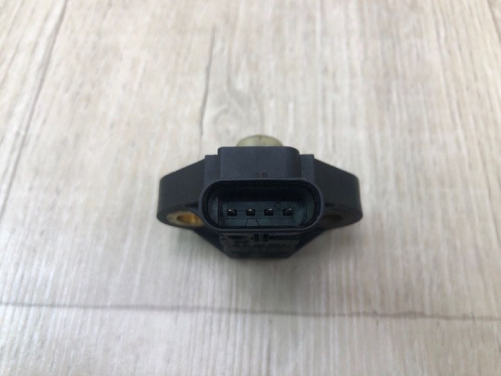 A 000 905 70 01 | Клапан вентиляції паливного бака MERCEDES GL-CLASS X166 12-16 - Фото 6