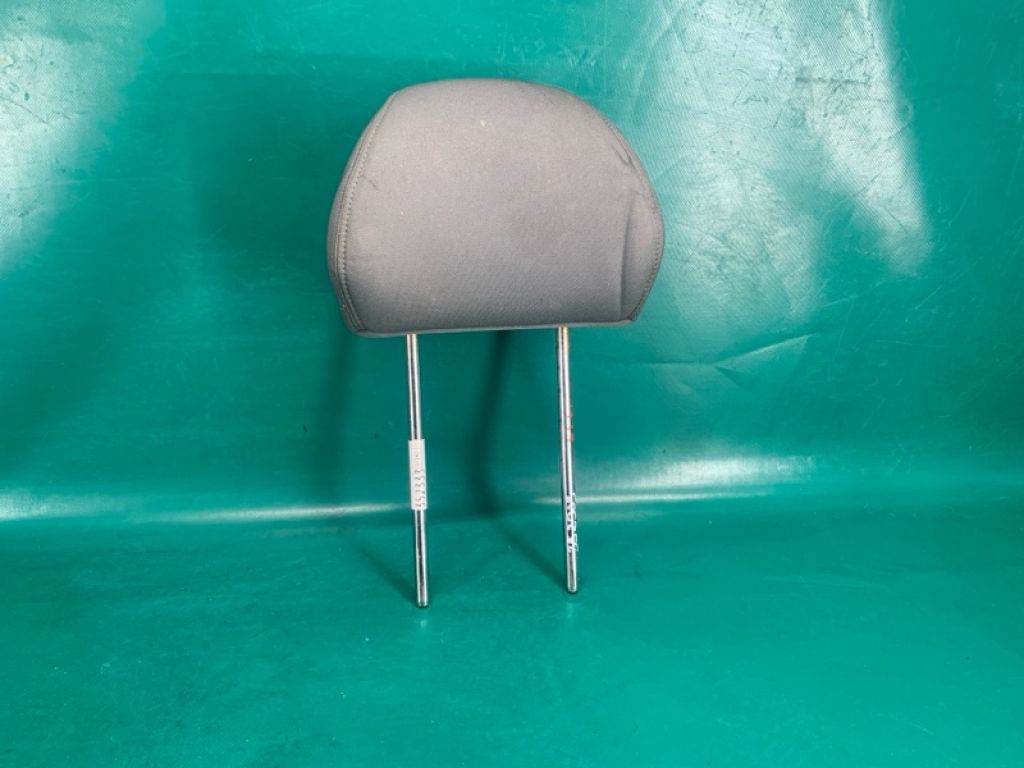 88700-4R000Y5S | Підголівник сидіння прав. HYUNDAI SONATA YF 10-14