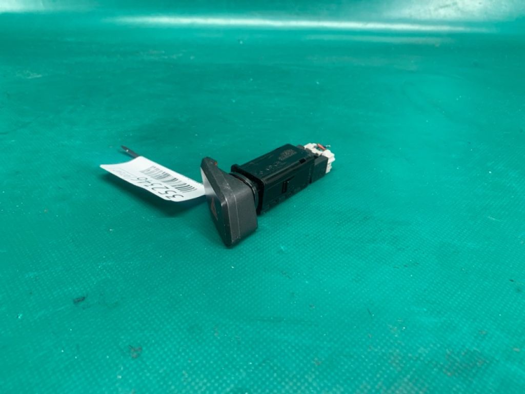 93790-3S0004X | Кнопка аварійної сигналізації HYUNDAI SONATA YF 10-14 - Фото 3