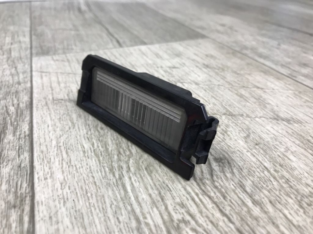 92502-F6000 | Підсвічування номера прав. KIA RIO FB 17- - Фото 5