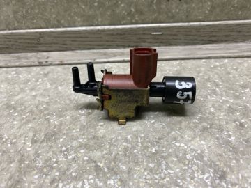 Клапан електромагнітний (вакуумний) LEXUS GX470 02-09