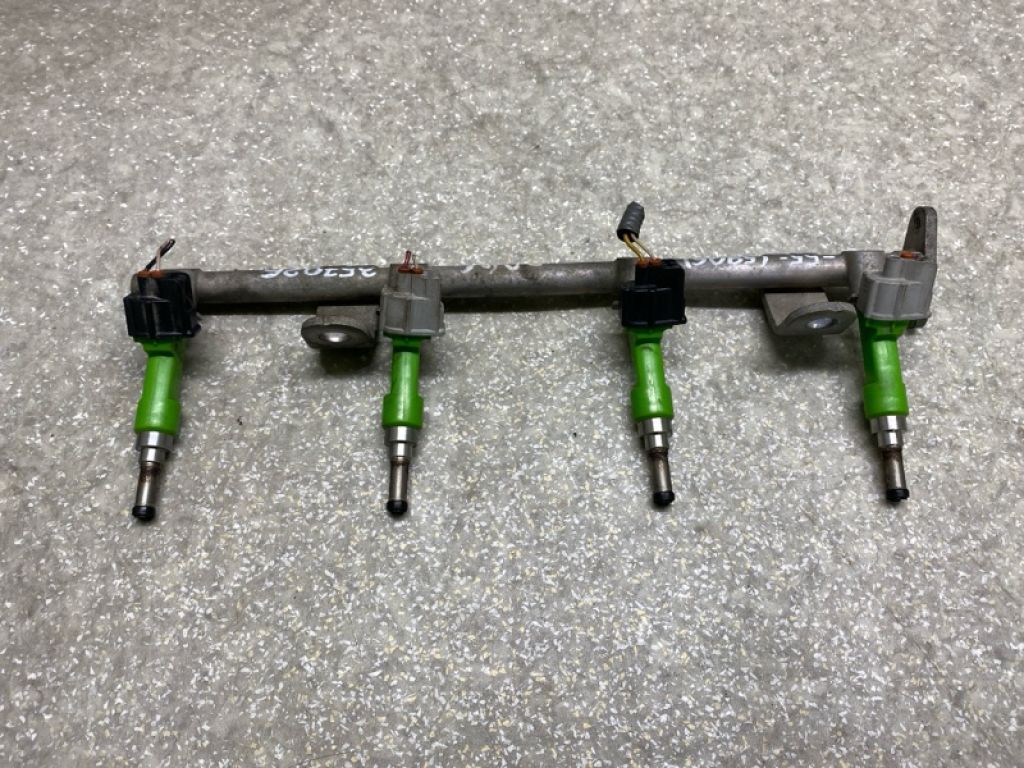 23209-09175 | Форсунка паливна TOYOTA CAMRY 55 14-17