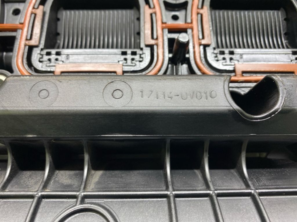 17120-0V010 | Колектор впускний TOYOTA CAMRY 55 14-17 - Фото 6