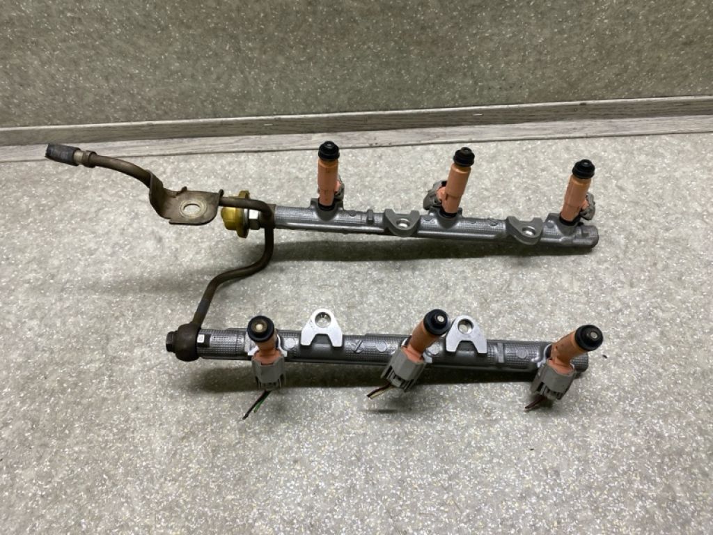 23209-20030 | Форсунка паливна LEXUS ES300 ES330 01-06