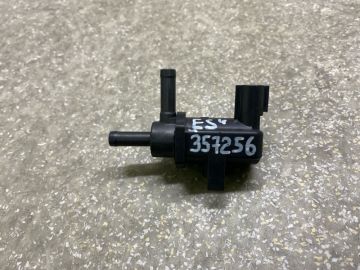 Клапан електромагнітний (вакуумний) LEXUS ES300 ES330 01-06