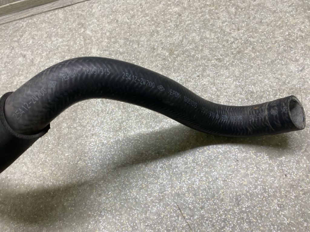 25412-2W700 | Патрубок системи охолодження KIA SORENTO UM 14- - Фото 3