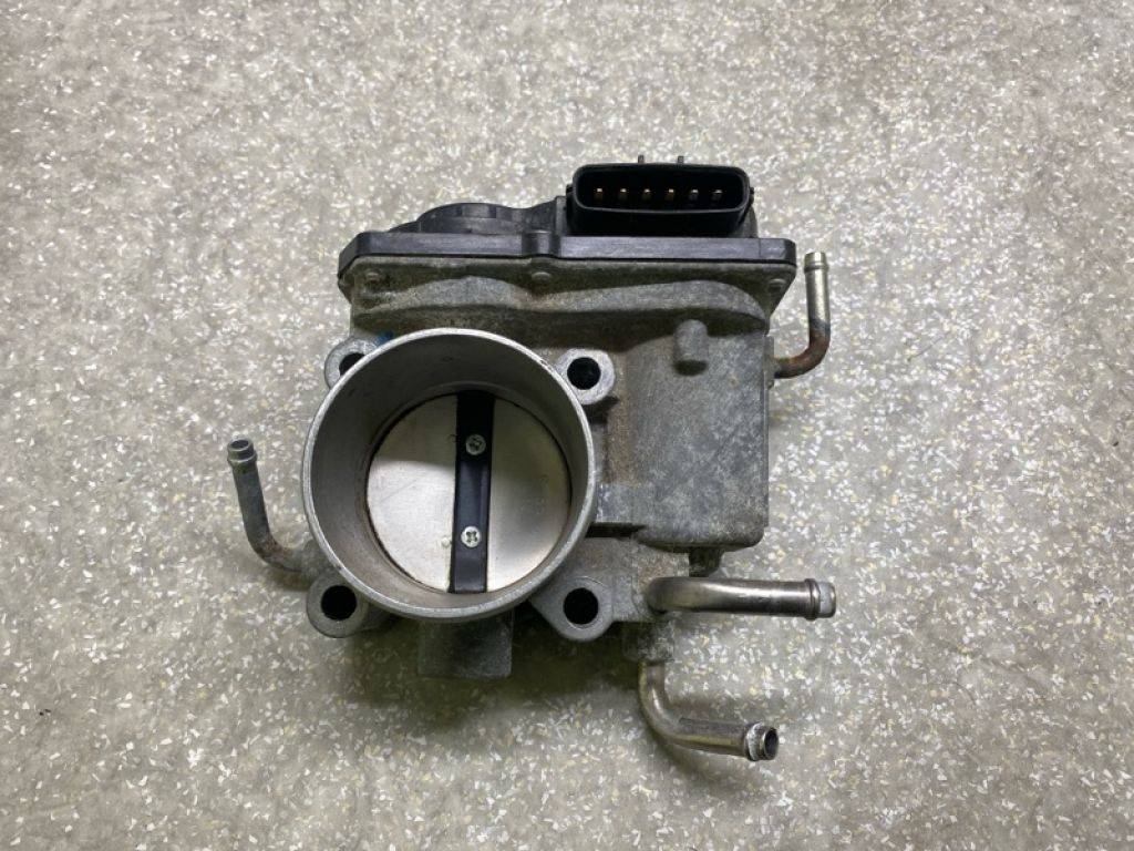 22030-0H030 | Дроссельная заслонка TOYOTA CAMRY 40 06-11