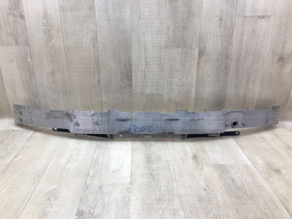 A 205 620 20 34 | Усилитель переднего бампера MERCEDES C-CLASS A205 16-21