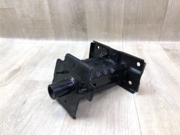 Кронштейн підсилювача переднього бампера лів. NISSAN X-TRAIL/ROGUE T32 13-20