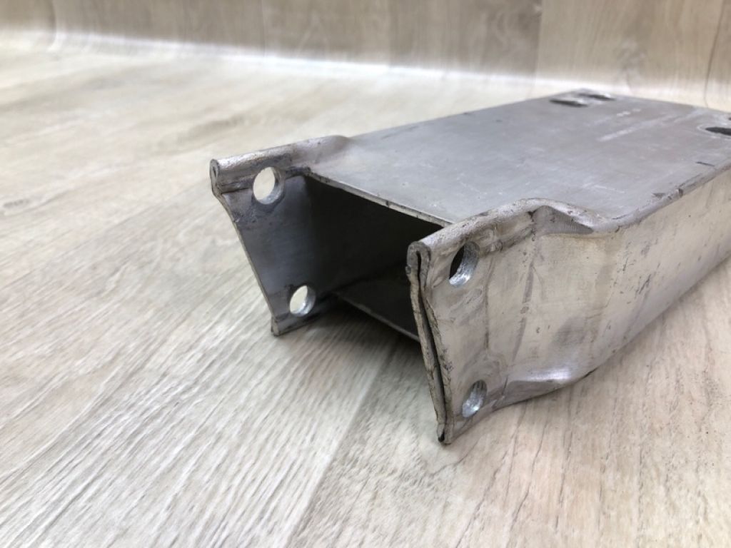 A 205 620 06 95 | Кронштейн усилителя переднего бампера прав. MERCEDES C-CLASS A205 16-21 - Фото 5