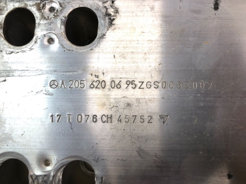 A 205 620 06 95 | Кронштейн усилителя переднего бампера прав. MERCEDES C-CLASS A205 16-21 - Фото 6