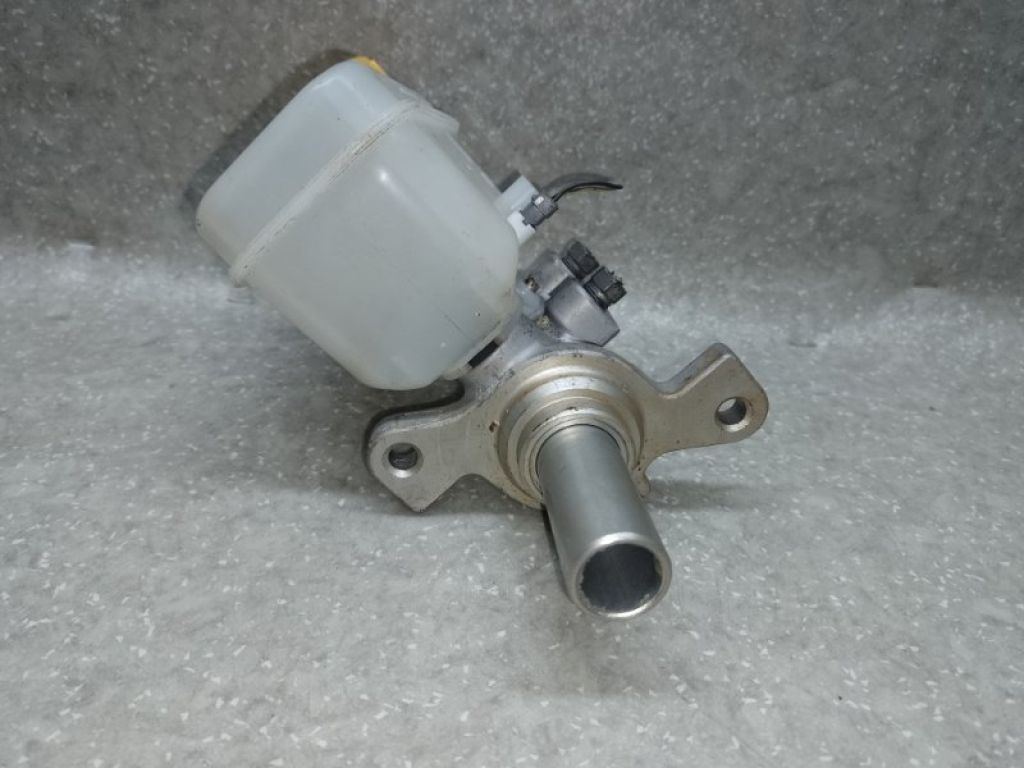 26449FJ011 | Головний гальмівний циліндр SUBARU LEGACY BN 14-18 - Фото 3