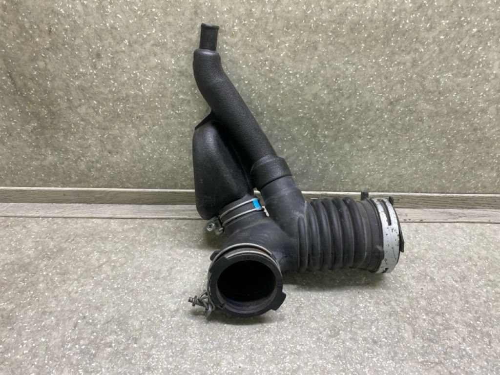 17881-37220 | патрубок повітряного фільтра LEXUS CT200 11-17 - Фото 4