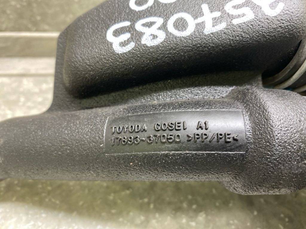 17881-37220 | патрубок повітряного фільтра LEXUS CT200 11-17 - Фото 5