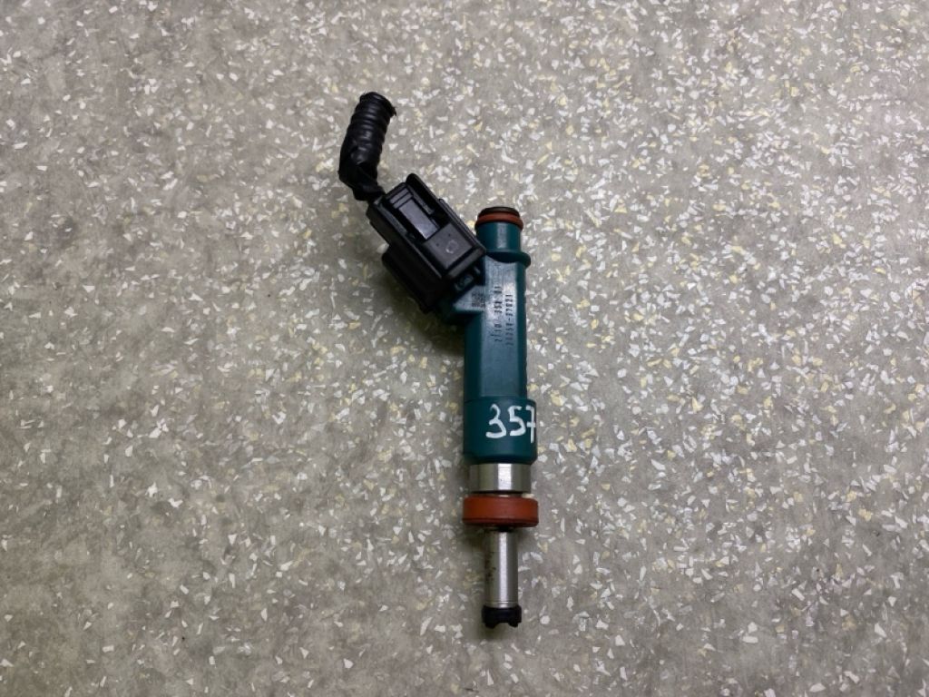 23209-39196 | Форсунка топливная LEXUS CT200 11-17