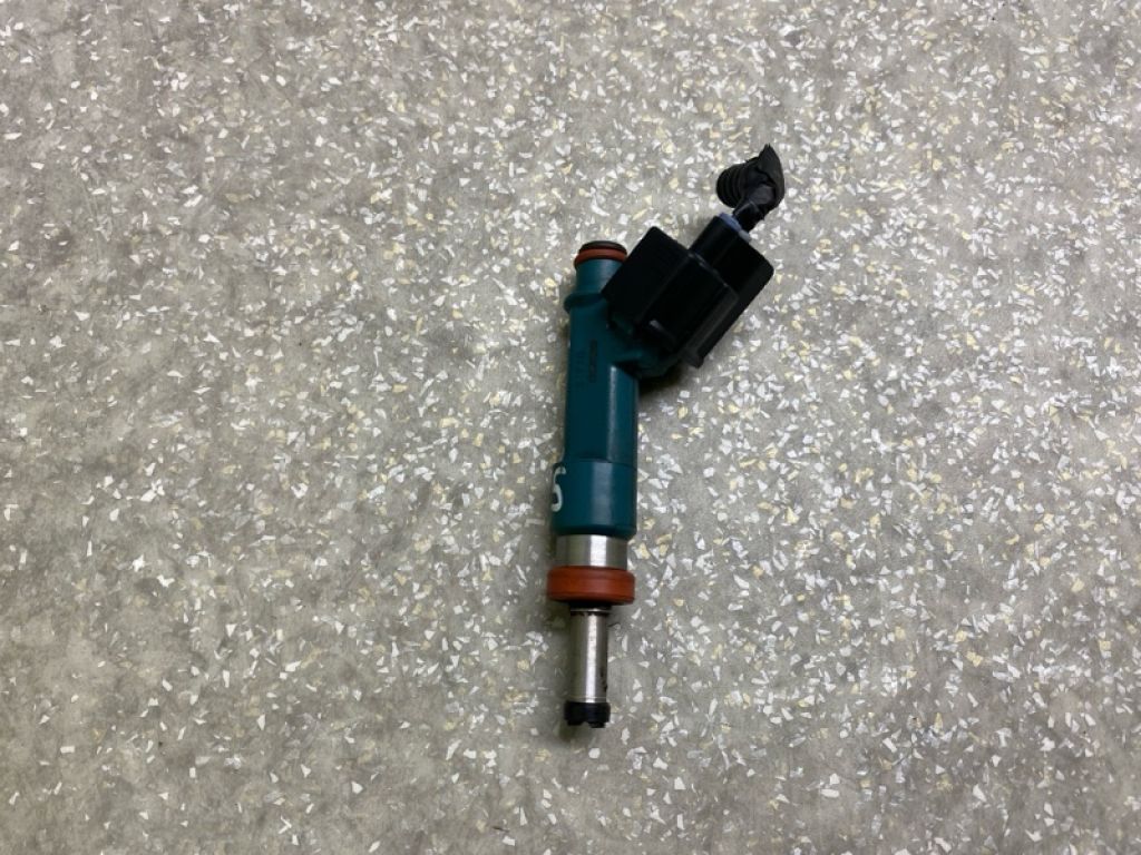 23209-39196 | Форсунка паливна LEXUS CT200 11-17 - Фото 2