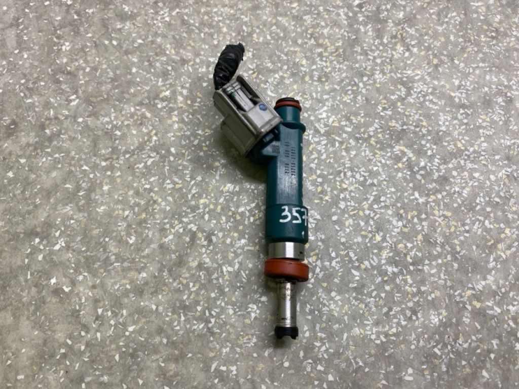 23209-39196 | Форсунка паливна LEXUS CT200 11-17