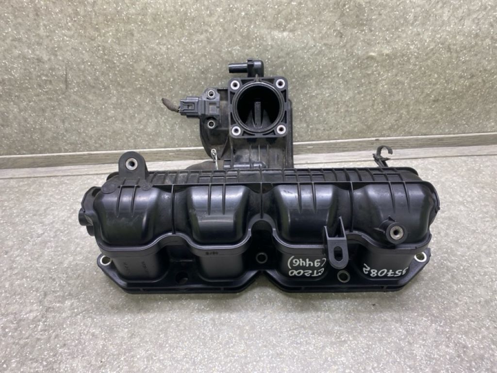 17120-37054 | Колектор впускний LEXUS CT200 11-17