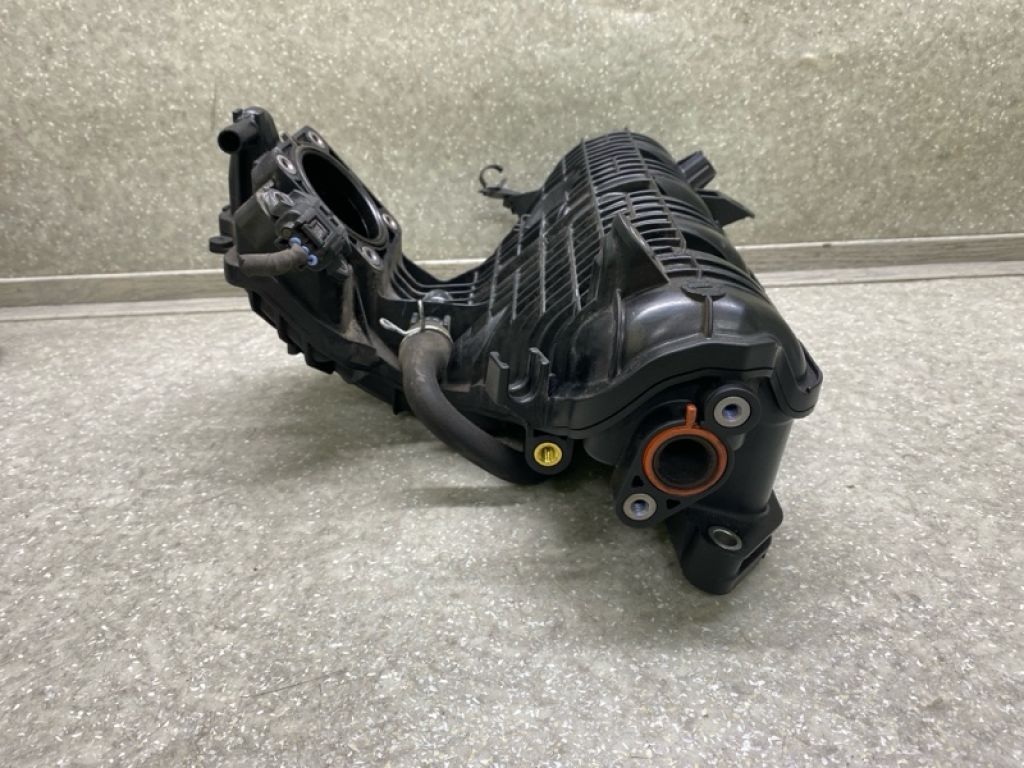 17120-37054 | Колектор впускний LEXUS CT200 11-17 - Фото 3