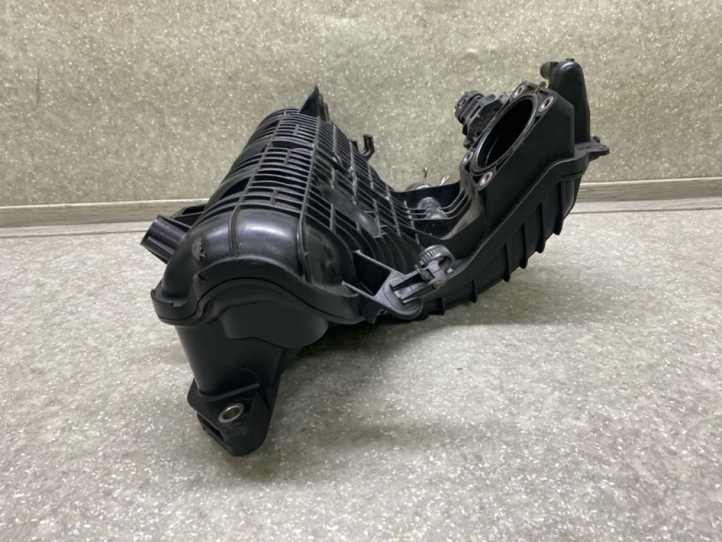 17120-37054 | Колектор впускний LEXUS CT200 11-17 - Фото 4