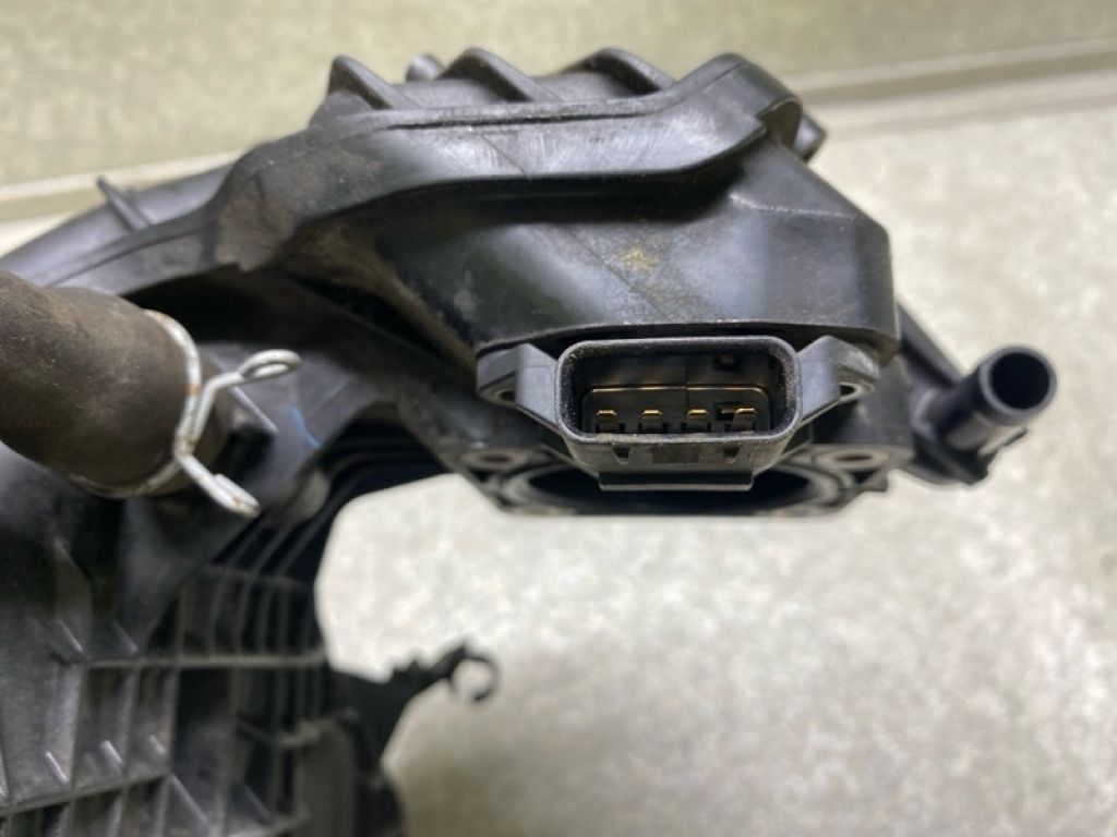 17120-37054 | Колектор впускний LEXUS CT200 11-17 - Фото 5