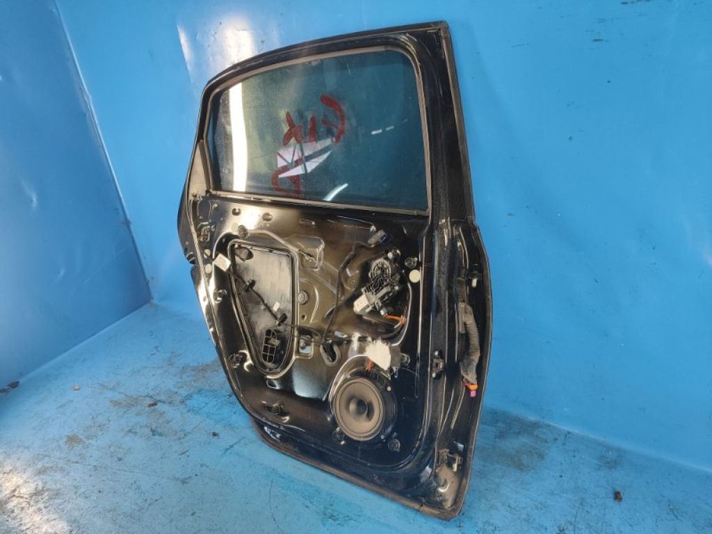 561 833 055 C | Двері задн. лів. VOLKSWAGEN PASSAT B8 14- - Фото 6