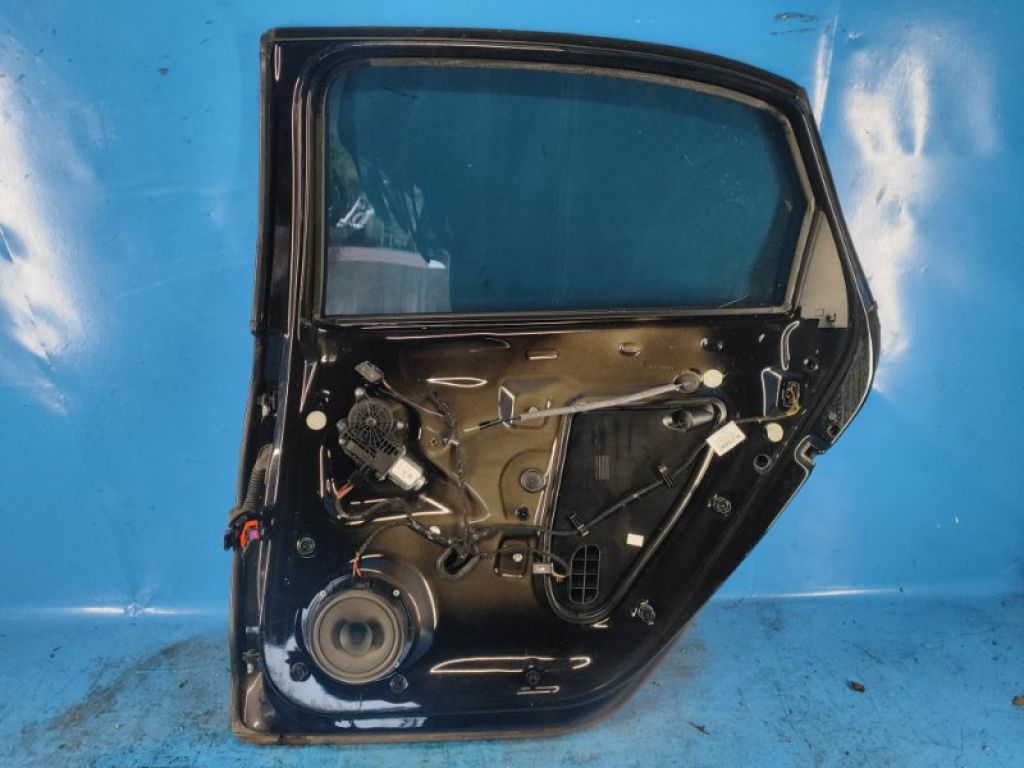 561 833 056 C | Двері задн. прав. VOLKSWAGEN PASSAT B8 14- - Фото 6