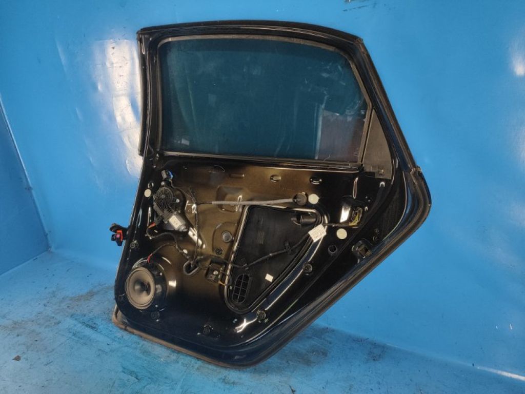 561 833 056 C | Двері задн. прав. VOLKSWAGEN PASSAT B8 14- - Фото 7