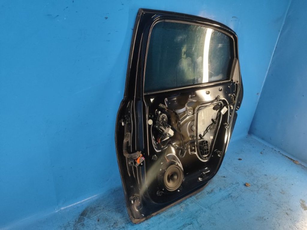 561 833 056 C | Двері задн. прав. VOLKSWAGEN PASSAT B8 14- - Фото 8