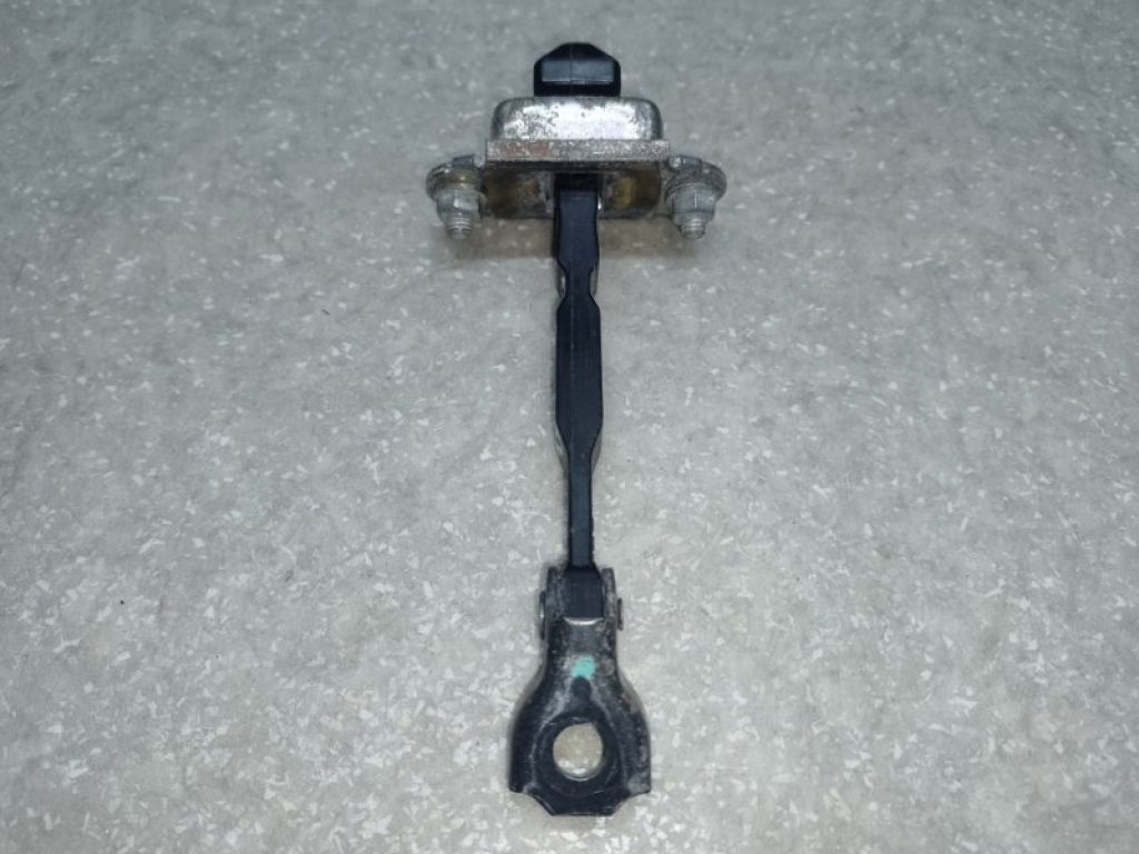 61124AL00A | Обмежувач дверей передн. SUBARU LEGACY BN 14-18