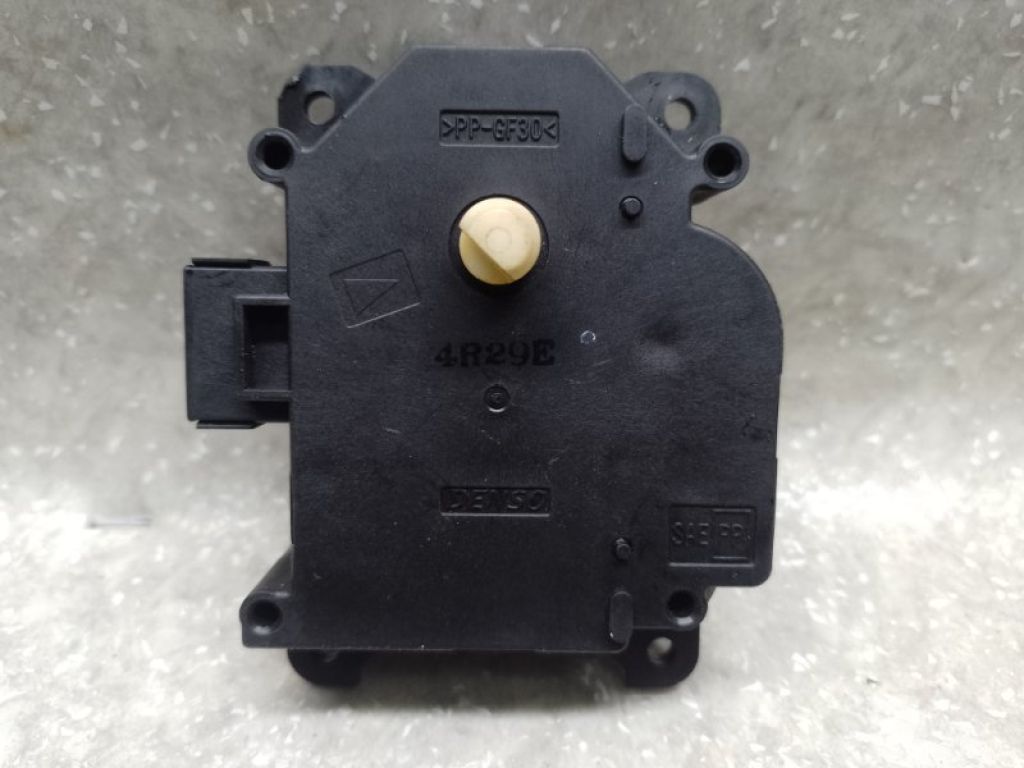 72131AJ14A | Моторчик заслонки печки SUBARU LEGACY BN 14-18 - Фото 2