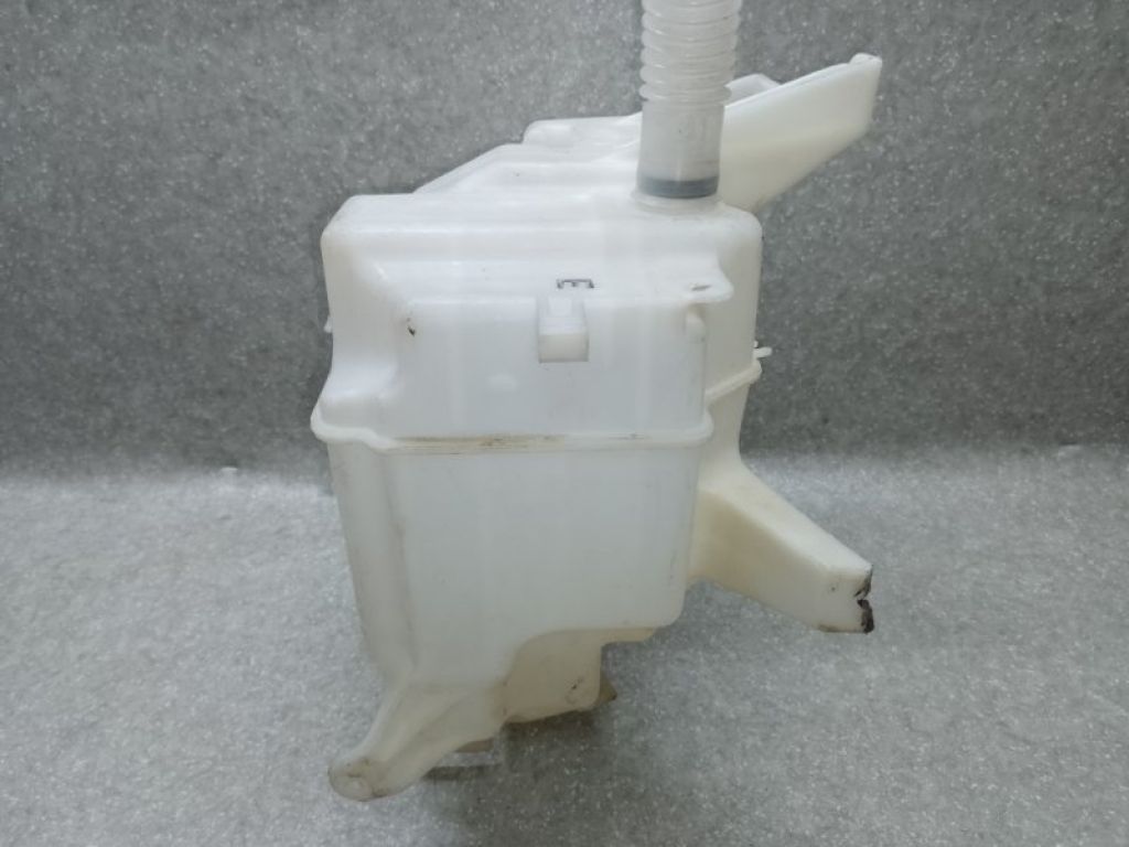 85315-42280 | Бачок омивача TOYOTA RAV4 05-12 - Фото 4