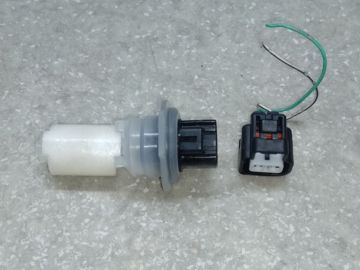 Датчик рівня бачка омивача TOYOTA RAV4 05-12