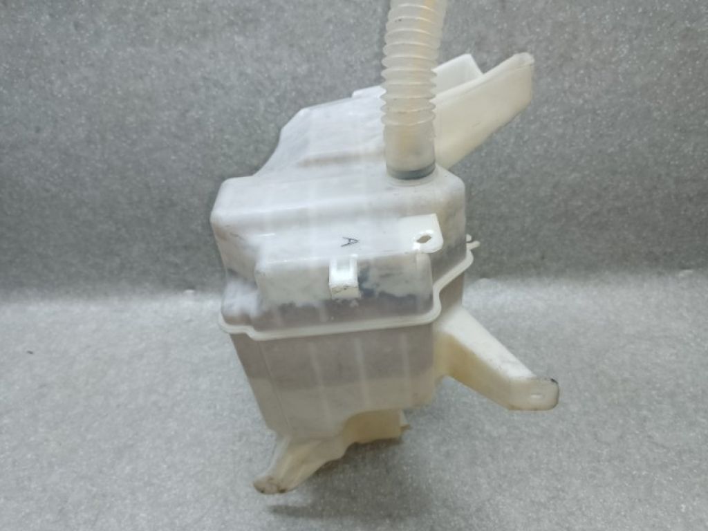 85315-42230 | Бачок омивача TOYOTA RAV4 05-12 - Фото 3