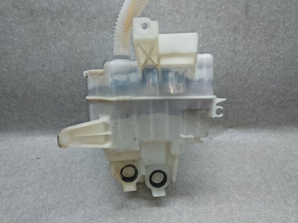 85315-42230 | Бачок омивача TOYOTA RAV4 05-12 - Фото 4