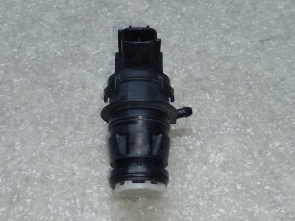 85330-60190 | Насос омивача скла передн. TOYOTA RAV4 05-12