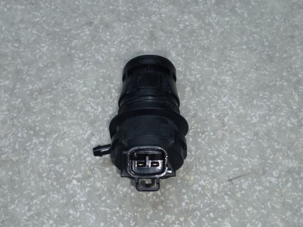 85330-60190 | Насос омивача скла передн. TOYOTA RAV4 05-12 - Фото 2