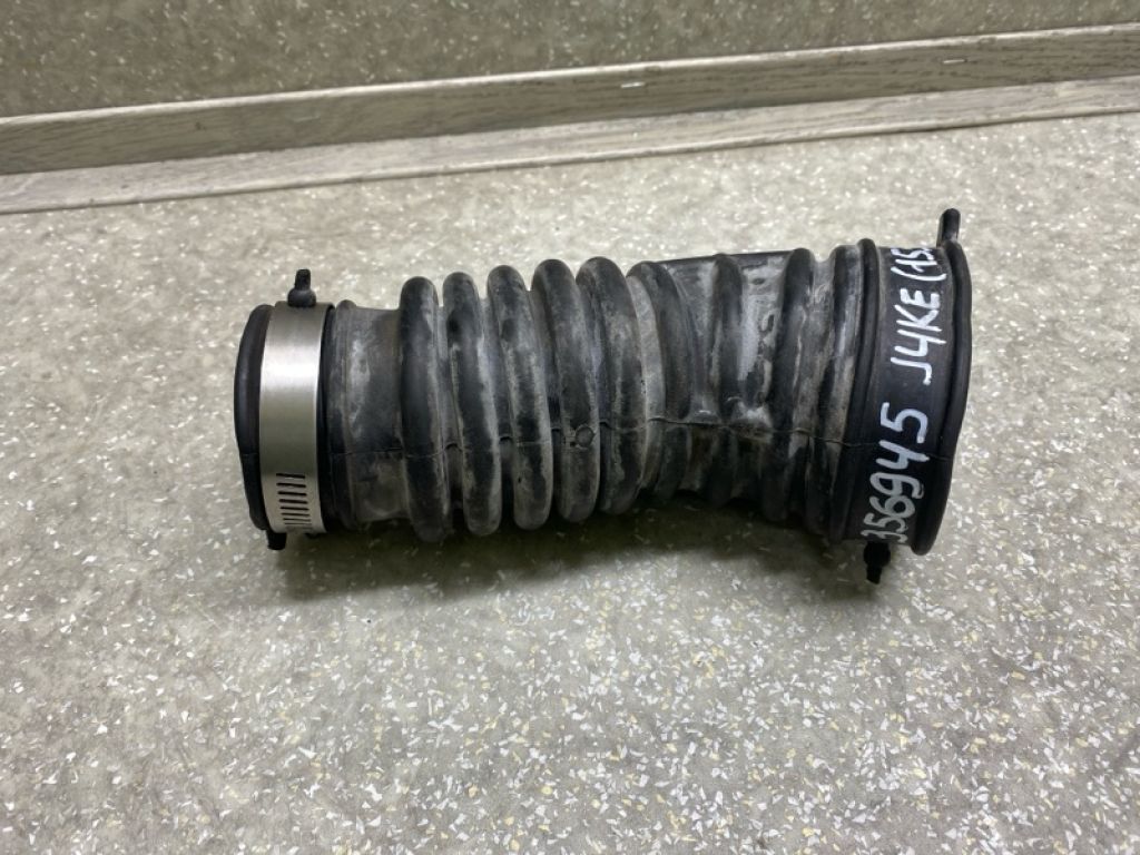 16576-1KC0A | патрубок повітряного фільтра NISSAN JUKE 10-19