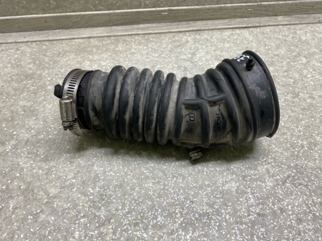 16576-1KC0A | патрубок повітряного фільтра NISSAN JUKE 10-19 - Фото 2