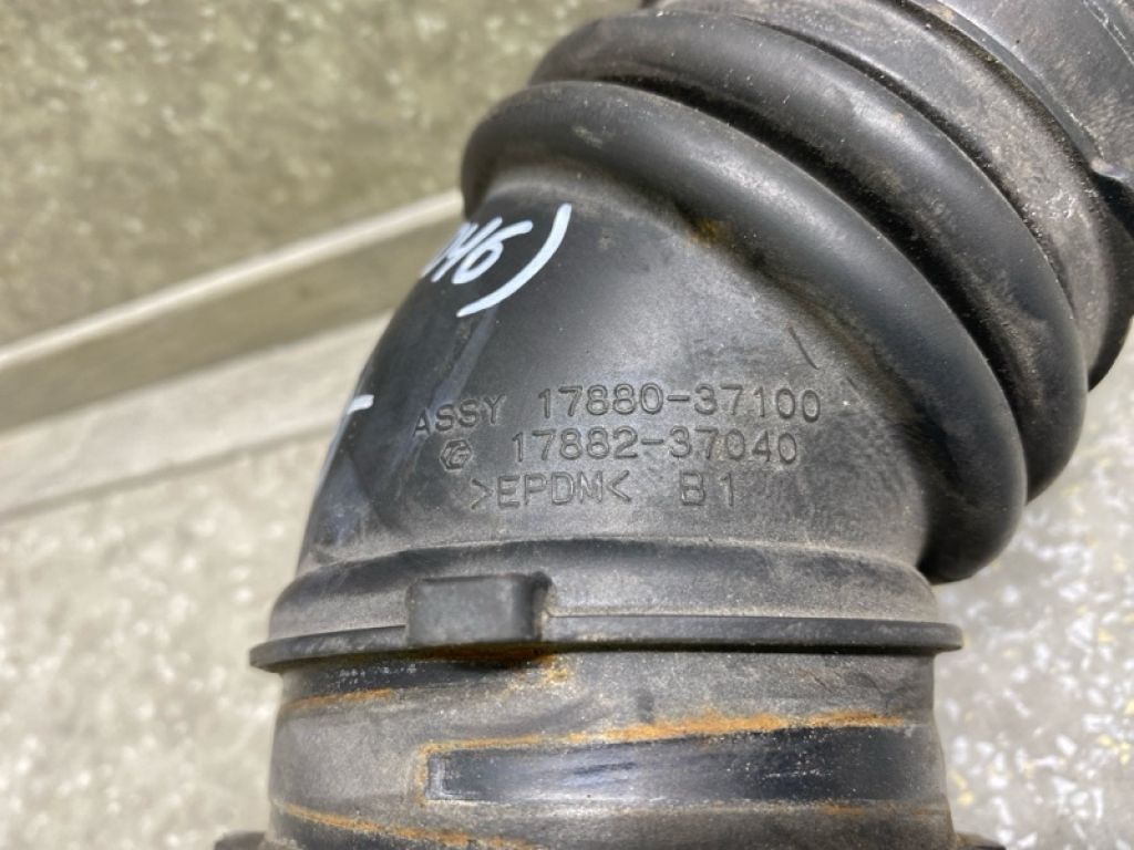 17882-37040 | патрубок повітряного фільтра TOYOTA PRIUS - 30 09-17 - Фото 3