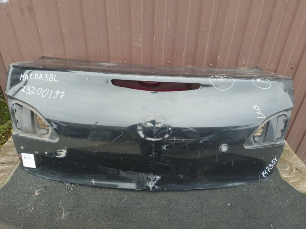 BBY5-52-61XD | Крышка багажника MAZDA 3 BL 09-13